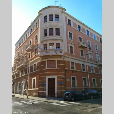 דירה Maison Dubois, City Centre קליארי